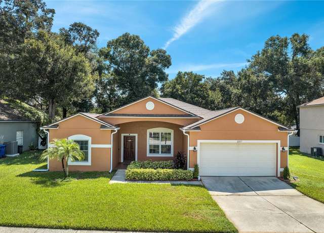 Property at 2287 Grand Poplar St, Ocoee, FL 34761, 4 beds, 2 baths