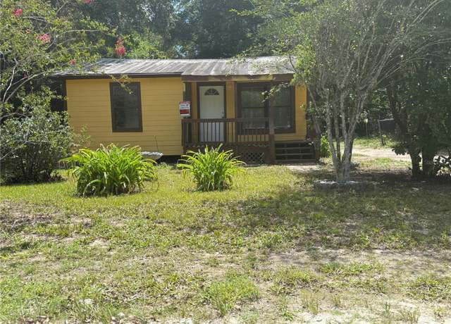 Property at 6415 NE 23rd Ave, Ocala, FL 34479, 2 beds, 1 bath