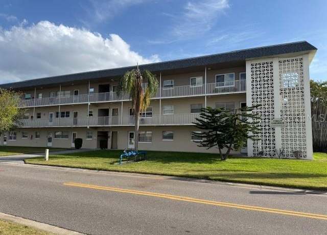 Property at 5720 13th Ave N Unit 105B, St Petersburg, FL 33710, 1 bed, 1 bath