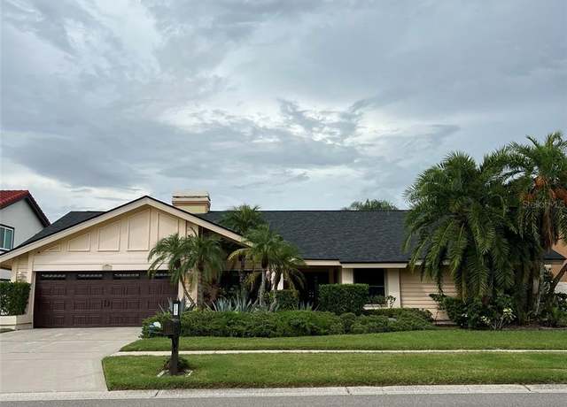 Property at 4121 Crosswater Dr, Tampa, FL 33615, 4 beds, 2.5 baths