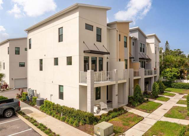 Property at 2565 12th Pl N, St Petersburg, FL 33713, 3 beds, 3.5 baths