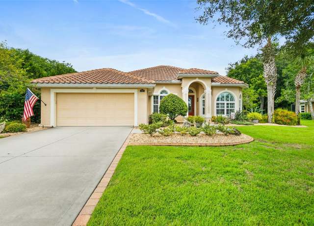 Property at 9 N Park Ln, Palm Coast, FL 32137, 3 beds, 2.5 baths