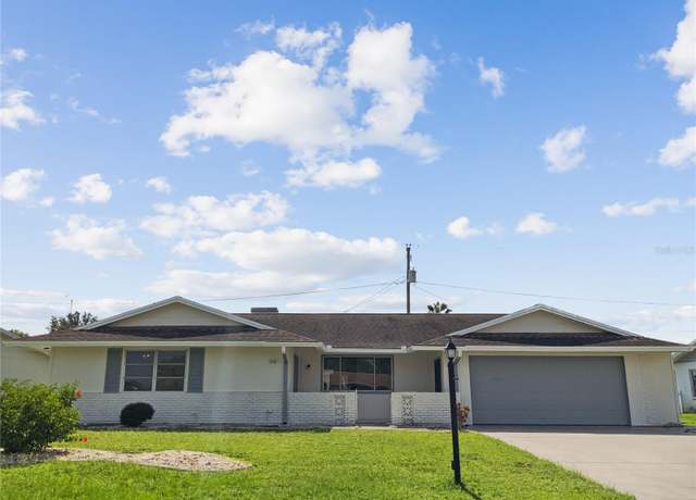 Property at 716 Fox Hills Dr, Sun City Center, FL 33573, 3 beds, 2 baths