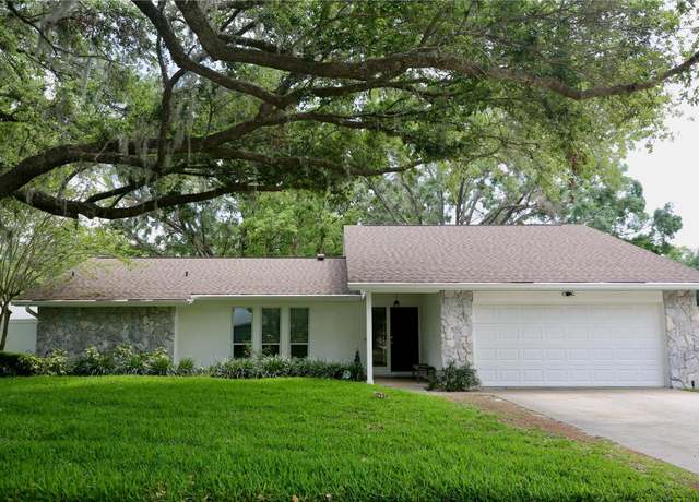 Property at 2004 Chickwood Ct, Tampa, FL 33618, 3 beds, 2 baths