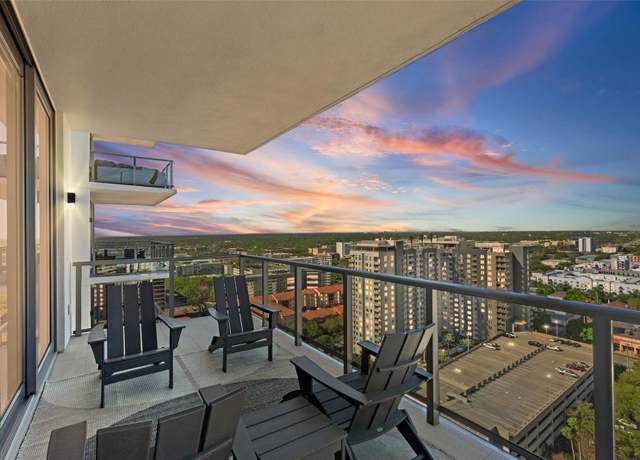 Property at 301 1st St S #2205, St Petersburg, FL 33701, 2 beds, 2.5 baths