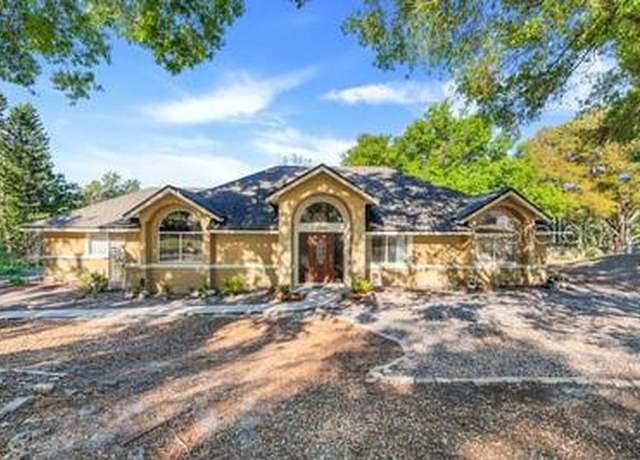 Property at 10640 Parkway Dr, Clermont, FL 34711, 4 beds, 2 baths