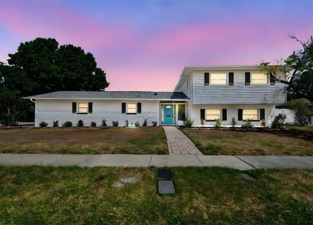 Property at 8413 Lopez Dr, Tampa, FL 33615, 5 beds, 3 baths