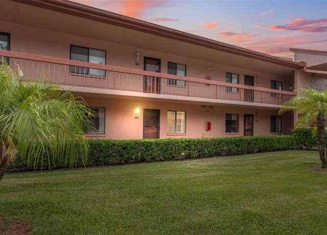 Property at 143 Lakeside Dr #143, Oldsmar, FL 34677, 2 beds, 2 baths