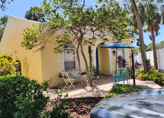 Property at 2512 W Texas Ave Unit C, Tampa, FL 33629, 2 beds, 2 baths