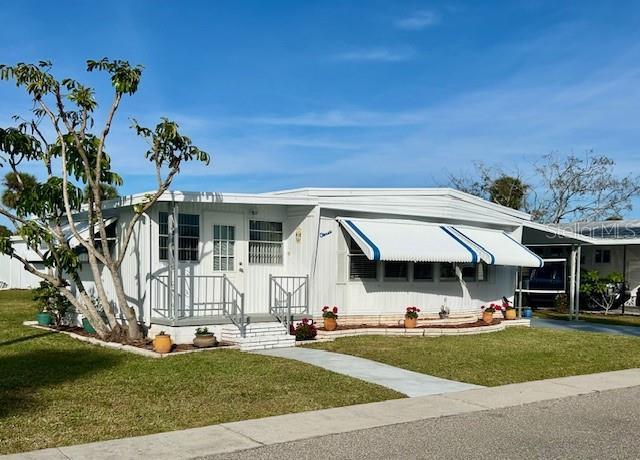 Property at 611 Water Lily Dr, Venice, FL 34293, 2 beds, 2 baths