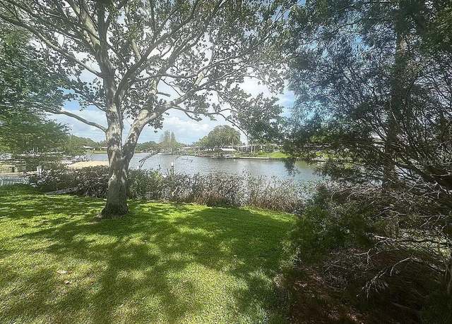 Property at 563 Gershwin Dr, Largo, FL 33771, 2 beds, 1 bath