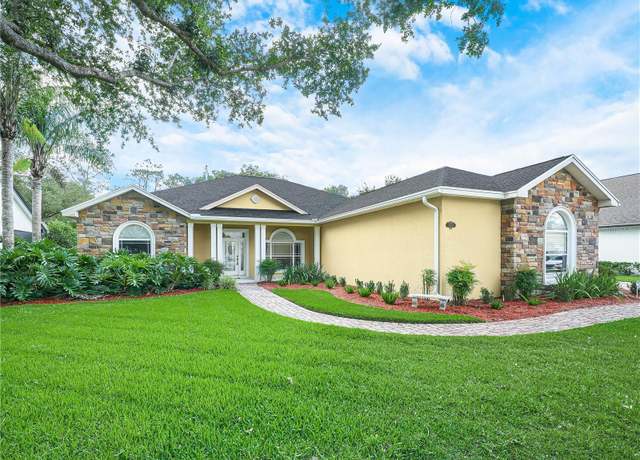 Property at 3300 Hawks Ridge Dr, Lakeland, FL 33810, 4 beds, 2.5 baths