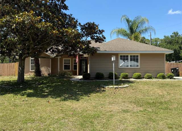 Property at 206 SE 8th Ave, Williston, FL 32696, 3 beds, 2 baths