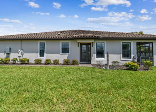 Property at 10816 Wendover Dr, Palmetto, FL 34221, 2 beds, 2.5 baths