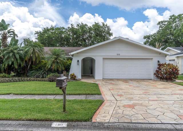 Property at 1313 Markley Dr, Largo, FL 33770, 3 beds, 2 baths