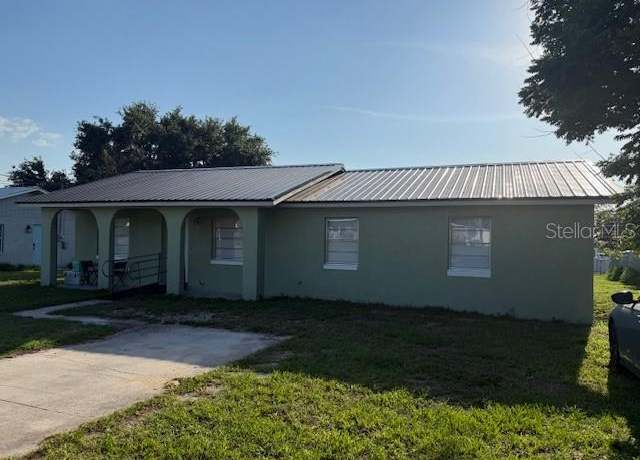 Property at 410 5th St S, Dundee, FL 33838, 4 beds, 2 baths