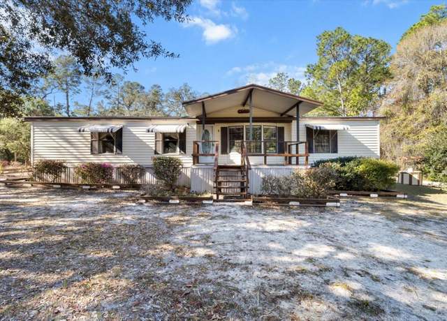 Property at 8190 W Chassahowitzka St, Homosassa, FL 34448, 3 beds, 2.5 baths
