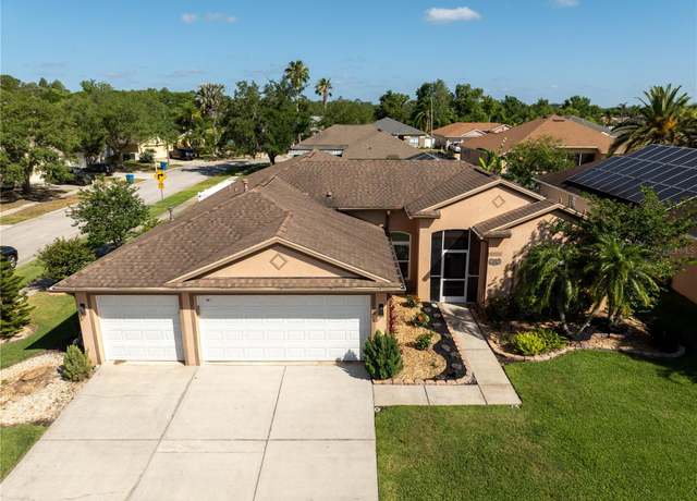 Property at 1447 Stetson Dr, Wesley Chapel, FL 33543, 4 beds, 3 baths