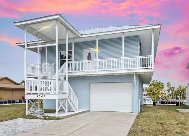 Property at 4045 Centavo Ct, Hernando Beach, FL 34607, 2 beds, 2 baths