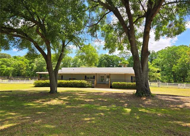 Property at 9605 SW 92 St, Gainesville, FL 32608, 3 beds, 2 baths