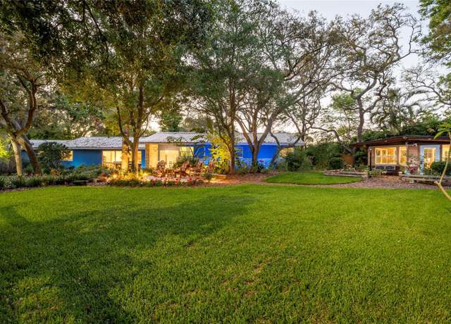 Property at 1880 Belleair Rd, Clearwater, FL 33764, 5 beds, 3 baths