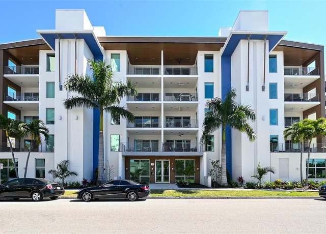 Property at 711 S Palm Ave #203, Sarasota, FL 34236, 3 beds, 3 baths