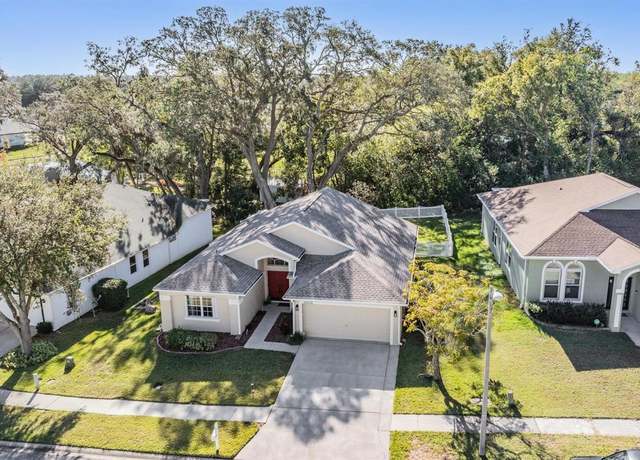 Property at 35608 Welby Ct, Zephyrhills, FL 33541, 3 beds, 2 baths