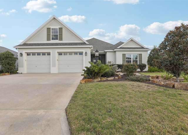 Property at 960 Pickering Path, The Villages, FL 32163, 3 beds, 2 baths