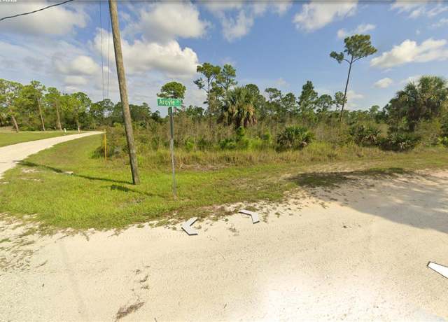 Property at 13628 Carousel Dr, Punta Gorda, FL 33955
