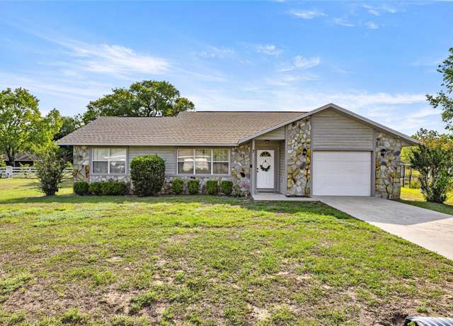 Property at 7 Almond Trail Ln, Ocala, FL 34472, 3 beds, 2 baths