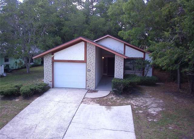 Property at 56 Golfview Dr, Homosassa, FL 34446, 2 beds, 2 baths