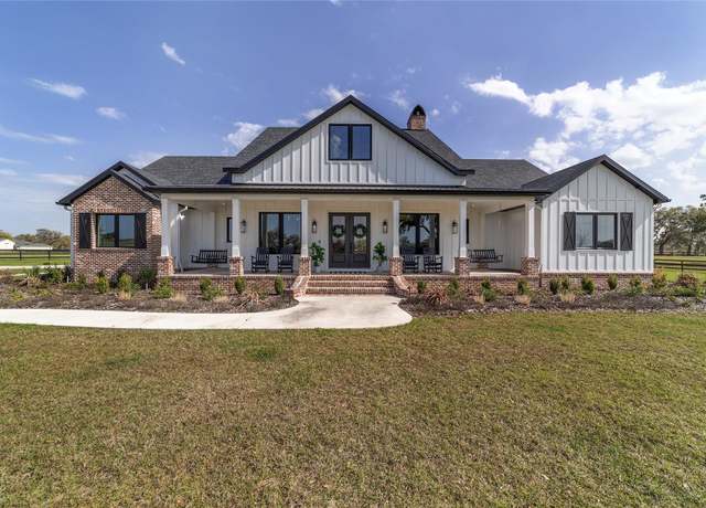 Property at 10910 NW 50th Ln, Ocala, FL 34482, 3 beds, 3.5 baths