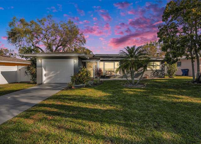 Property at 1424 Orange St, Clearwater, FL 33756, 2 beds, 1 bath