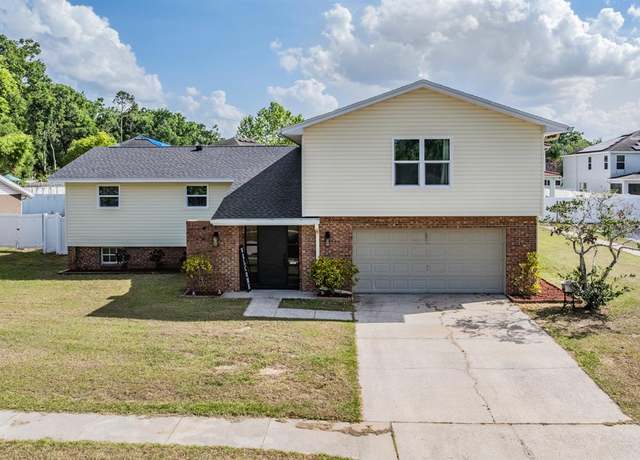 Property at 206 Soldier Ct, Seffner, FL 33584, 4 beds, 2.5 baths
