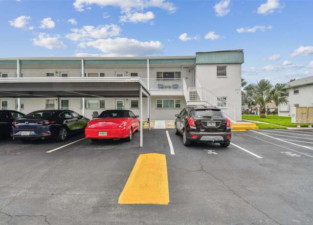 Property at 5286 81st St N #26, St. Petersburg, FL 33709, 2 beds, 2 baths