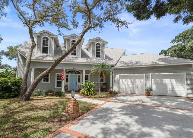 Property at 813 Old Charleston Way, Largo, FL 33770, 4 beds, 3.5 baths