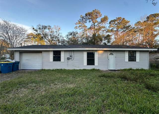 Property at 10221 Beam St, Jacksonville, FL 32218, 3 beds, 2 baths