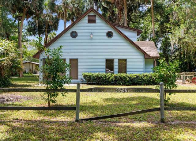 Property at 3580 NE 160th Ln, Citra, FL 32113, 2 beds, 2 baths
