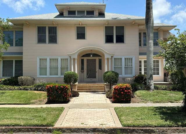 Property at 901 17th Ave NE, St Petersburg, FL 33704, 6 beds, 5.5 baths
