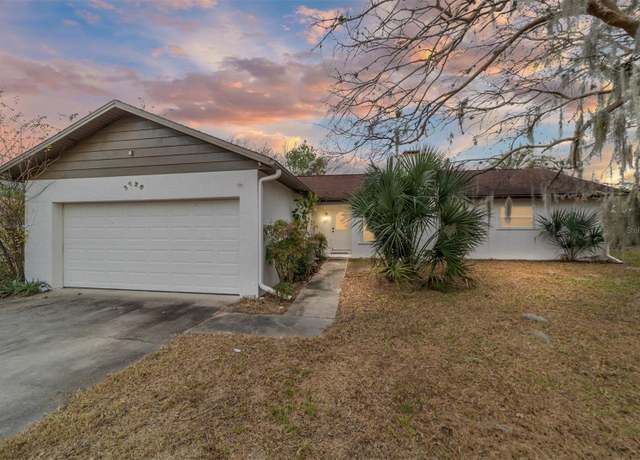 Property at 3720 SE 24th St, Ocala, FL 34471, 3 beds, 2 baths