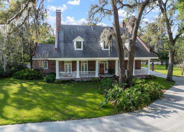 Property at 2906 Pemberton Creek Dr, Seffner, FL 33584, 4 beds, 4.5 baths