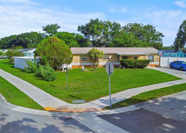 Property at 8210 68th Way N, Pinellas Park, FL 33781, 4 beds, 2 baths