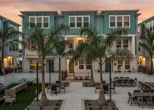 Property at 3109 4th Ter N, St Petersburg, FL 33713, 3 beds, 3.5 baths