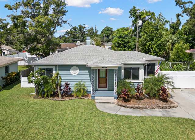 Property at 201 39th St S, St Petersburg, FL 33711, 4 beds, 2.5 baths
