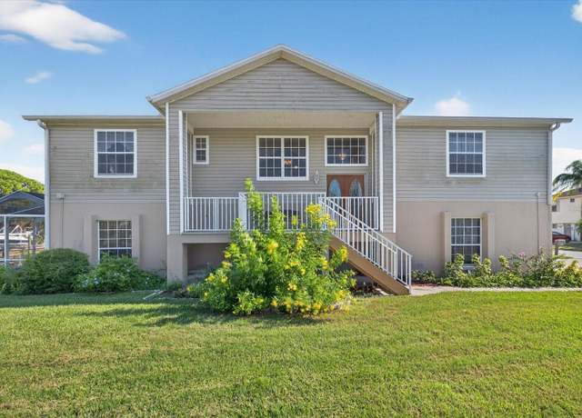 Property at 8414 Carolyn Dr, Port Richey, FL 34668, 3 beds, 2.5 baths