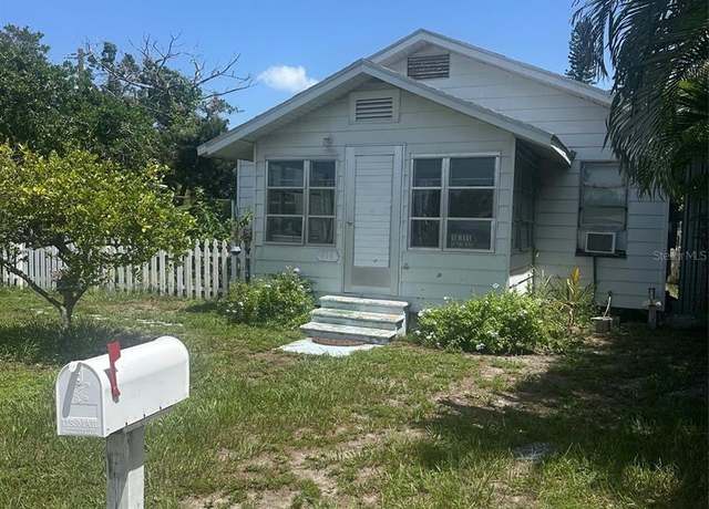 Property at 618 25th Ave W, Bradenton, FL 34205, 2 beds, 1 bath