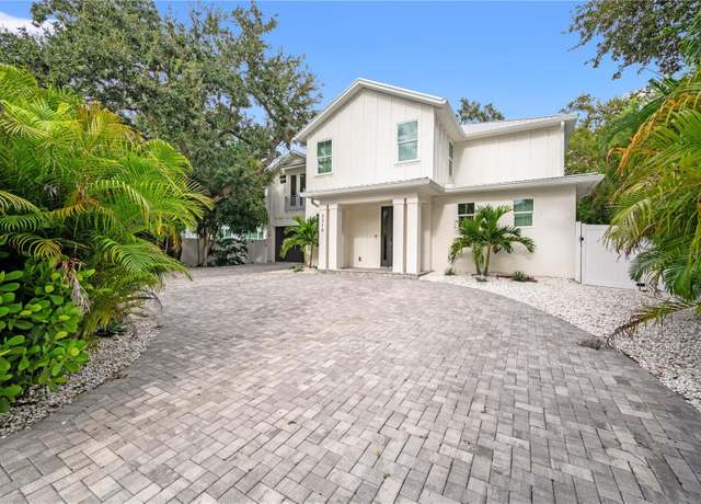 Property at 3319 S Osprey Ave, Sarasota, FL 34239, 4 beds, 4.5 baths
