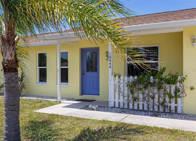 Property at 10444 Willmington Blvd, Englewood, FL 34224, 2 beds, 2 baths