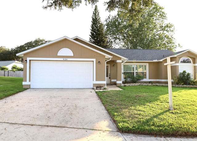 Property at 926 Freshmeadow Ct, Apopka, FL 32703, 3 beds, 2 baths