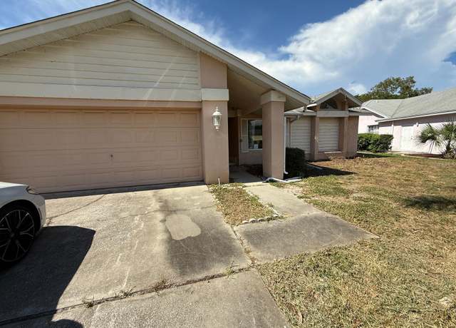 Property at 8635 Braxton Dr, Hudson, FL 34667, 2 beds, 2 baths